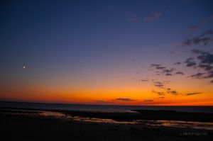 DSC_7425web Sunset Moonrise Cape Cod Bay.jpg